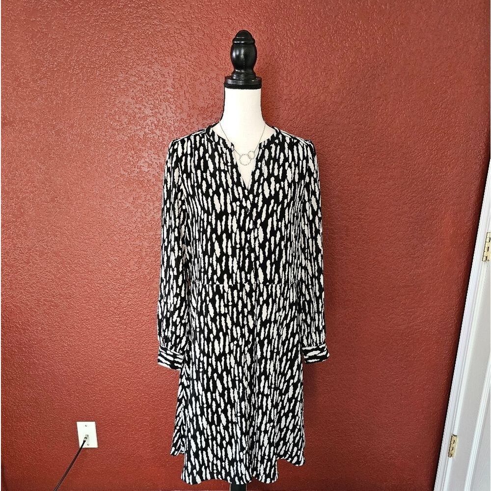 Banana Republic Monochrome Zebra Print Blouse